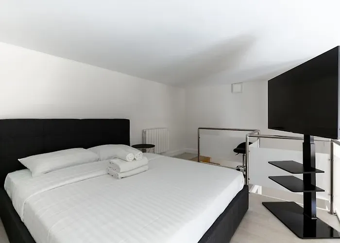 Apartman Hsh Cosy Duplex Kleber Arc De Triomphe